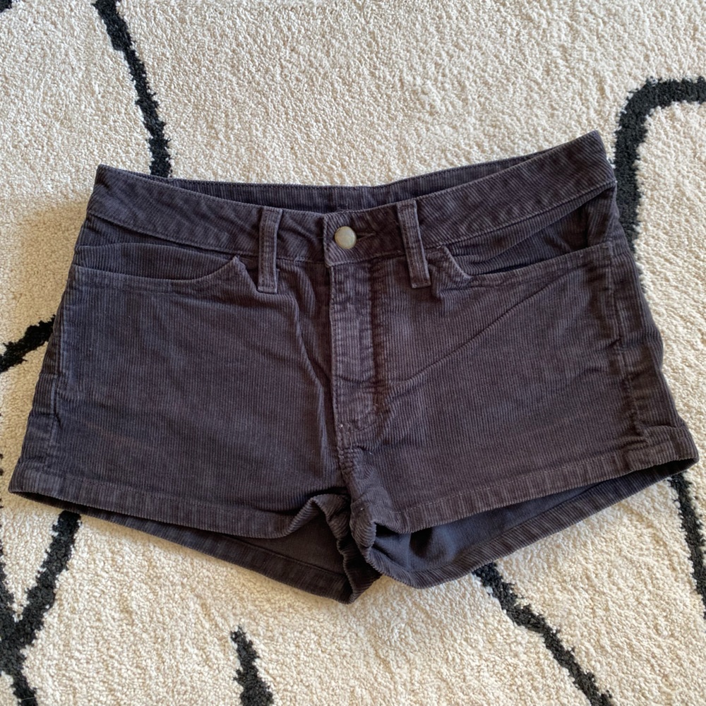 American Apparel High Rise Corduroy shorts - 25